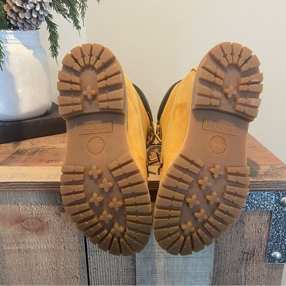 Timberland Premium Boots - Picture 5 of 9